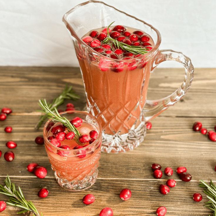 Jingle Juice Recipe (Alcoholic + Non-Alcoholic Options)